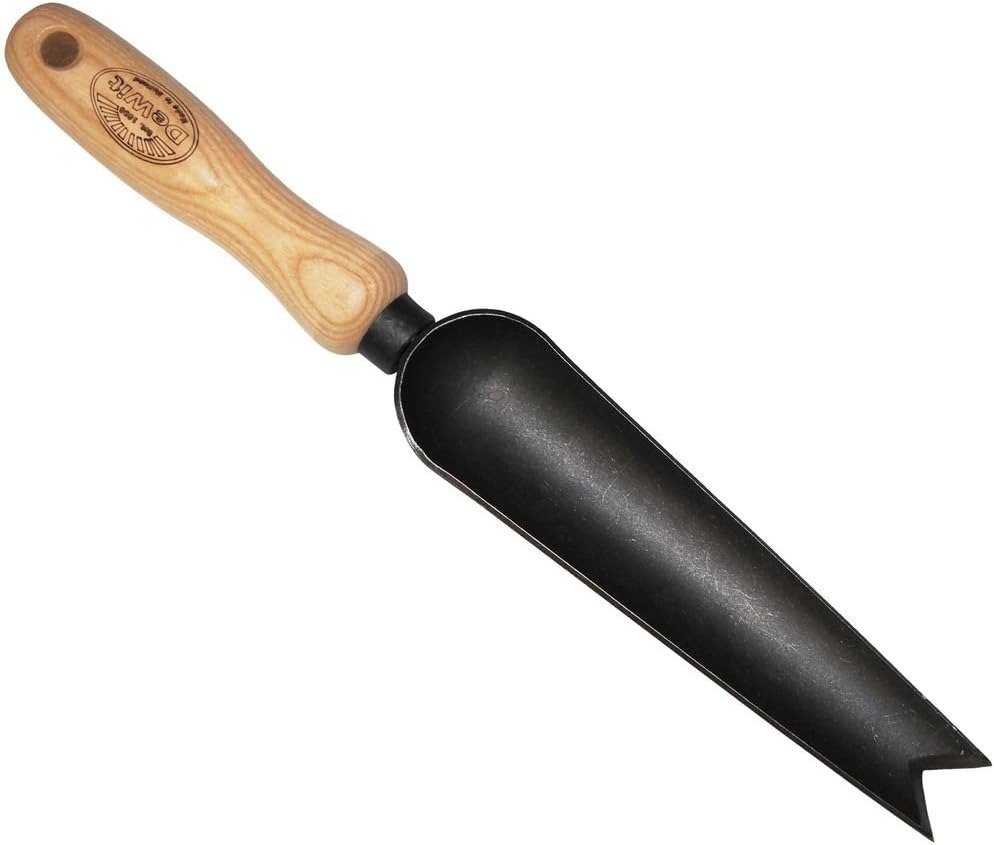 DeWit Snake Tongue Trowel DeWit Snake Tongue Trowel, designed for breaking up soil and roots with sharp points. Ideal garden tools for tough soil.